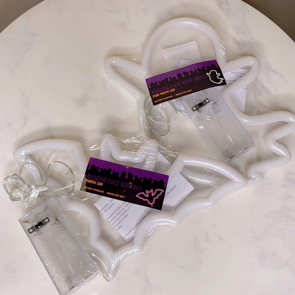 NWT Target Bullseye Playground Halloween Hanging Faux Neon Ghost & Bat Lights - Picture 1 of 4